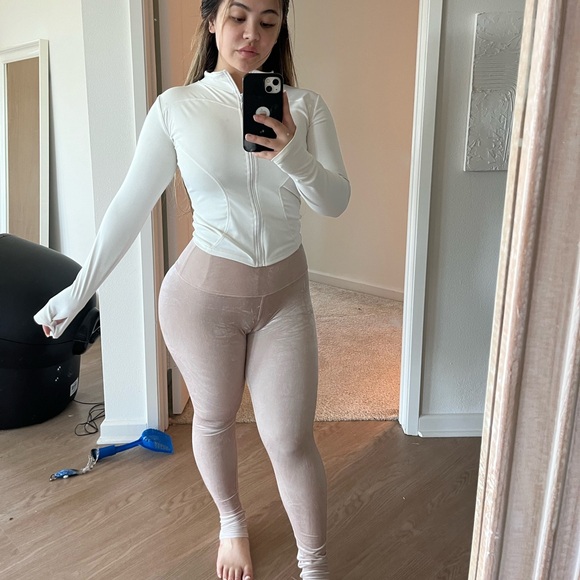 Alo Posh Velvet Baby Pink Y2K coquette leggings - Picture 5 of 13